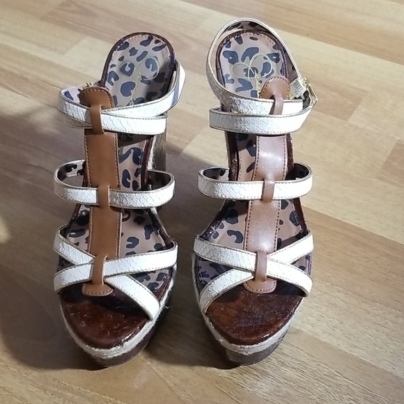 Jessica Simpson platform wedges - Picture 3 of 10